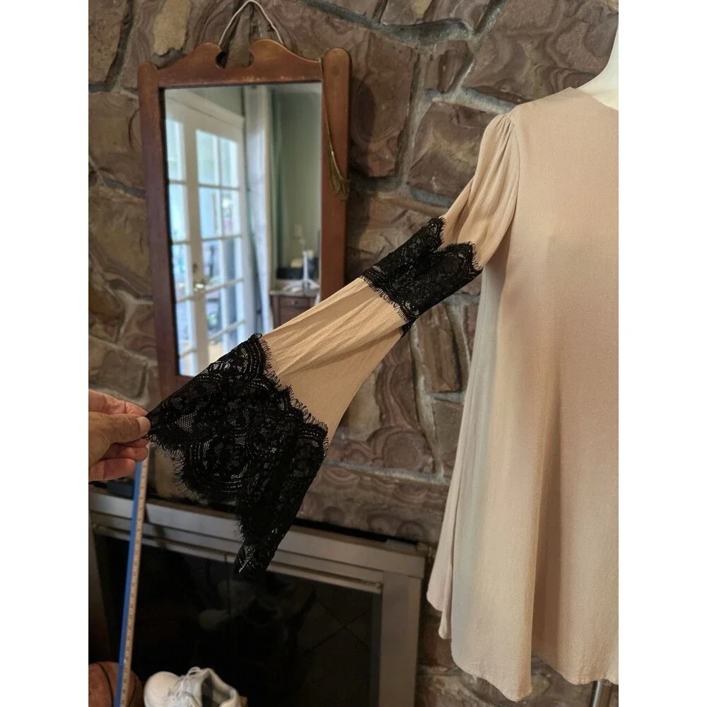Blouson Mini‎ DressDress beige bell Sleeve Sz Small silk lace mini dress